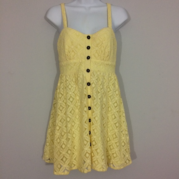 Charlotte Russe Dresses & Skirts - Charlotte Russe Womens S Yellow Lace Sun Dress